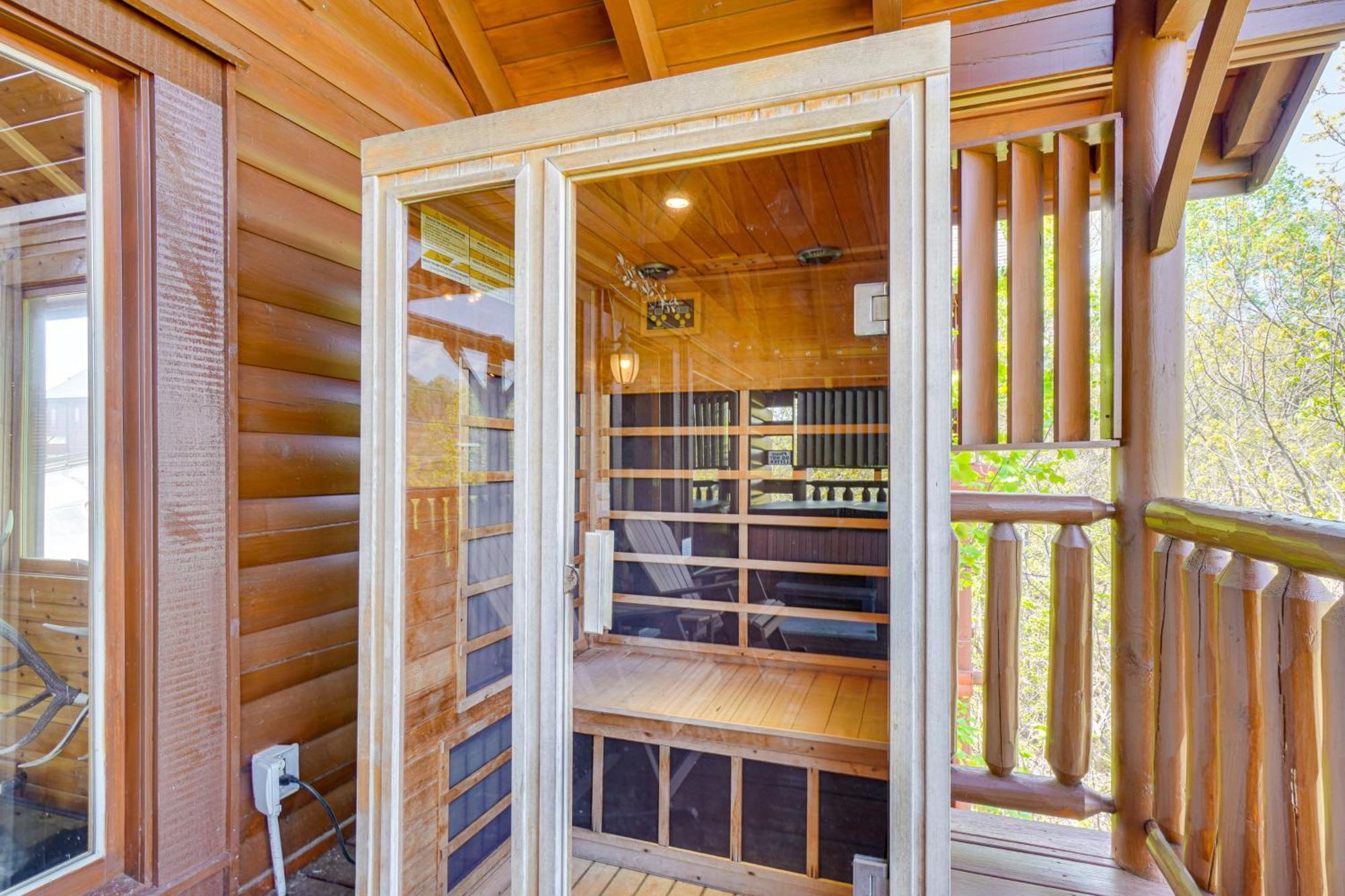 Mountain Dreams Cabin Hot Tub, Sauna And Views! Sevierville Eksteriør bilde