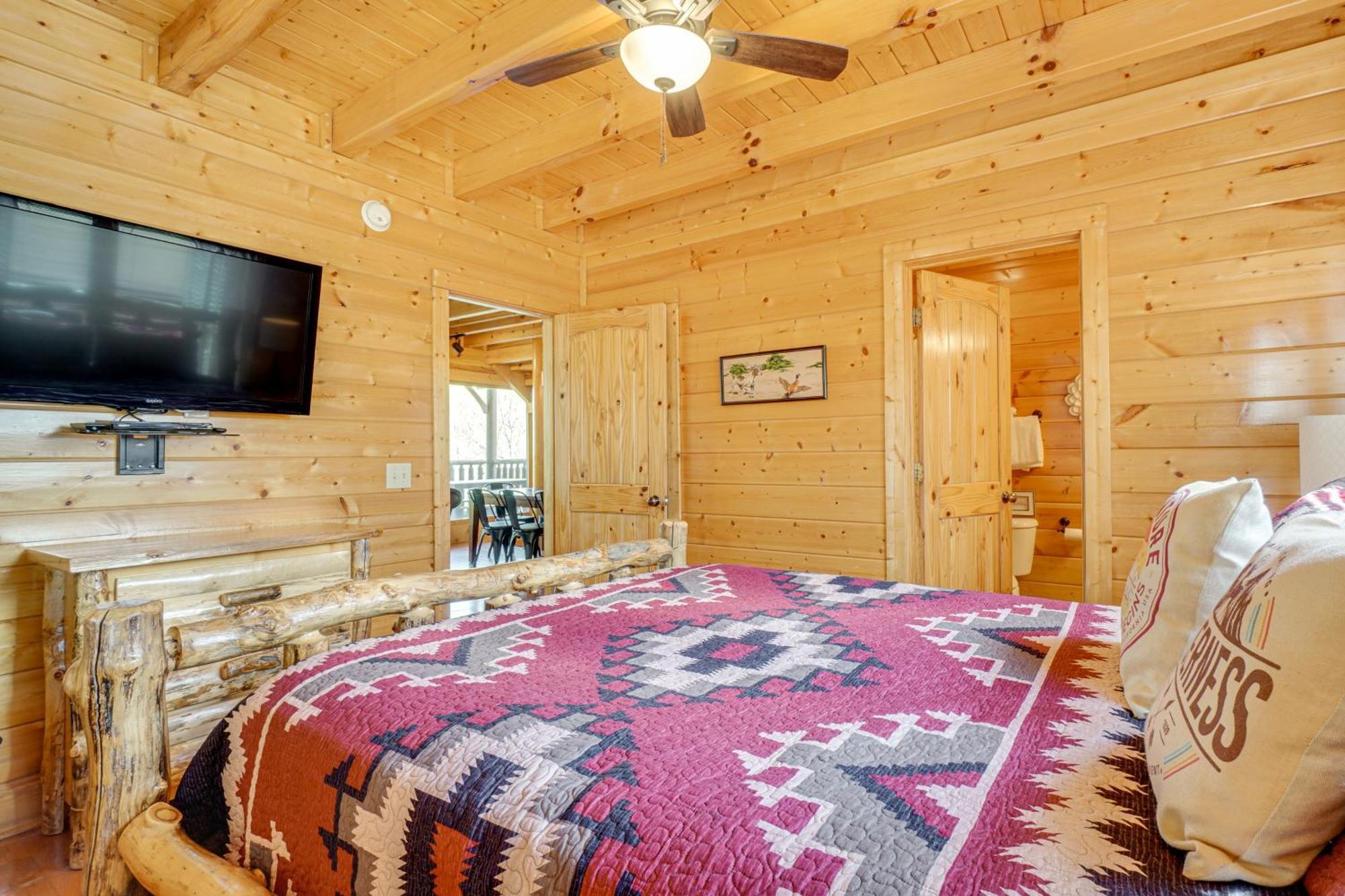 Mountain Dreams Cabin Hot Tub, Sauna And Views! Sevierville Eksteriør bilde